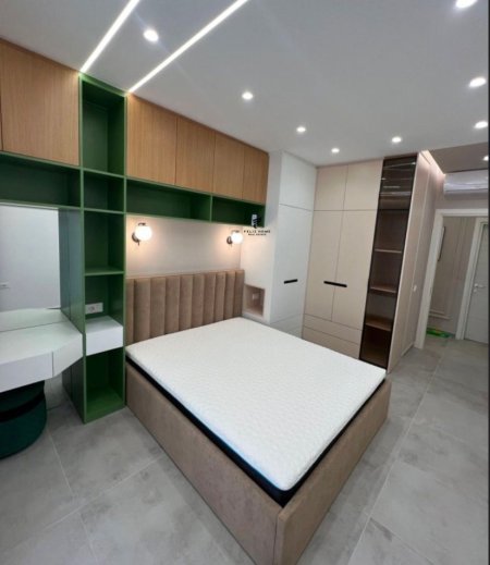 Tirane, jepet me qera apartament 2+1 Kati 3, 85 m² 800 € (LAPRAKE)