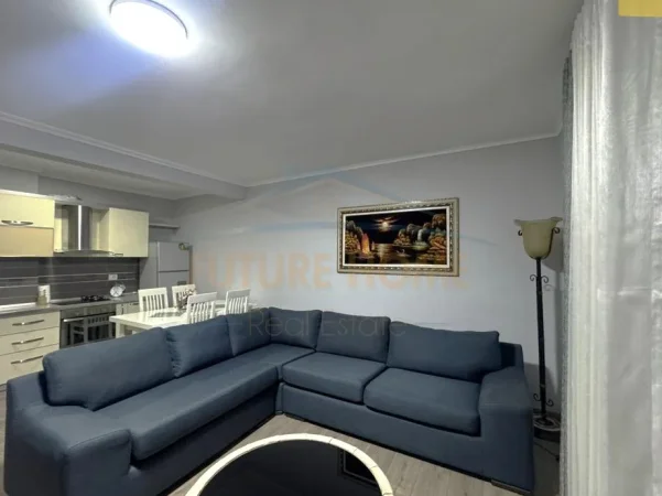 Tirane, jepet me qera apartament 2+1+Ballkon Kati 5, 85 m² 45.000 € (Oxhaku, Tiranë)