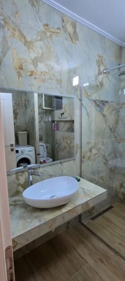 Tirane, jepet me qera apartament 3+1 Kati 2, 118 m² 1.000 € (KODRA E DIELLIT)