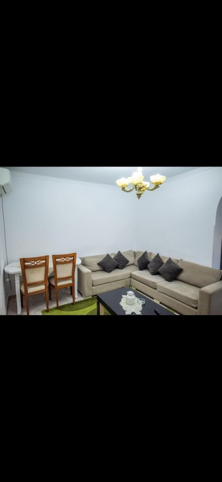 Tirane, jepet me qera apartament 3+1+Ballkon Kati 4, 80 m² 750 € (PAZARI I RI)