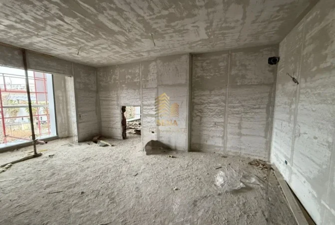 Tirane, shitet apartament 3+1+Ballkon Kati 2, 127 m² 210.000 € (Porcelan)