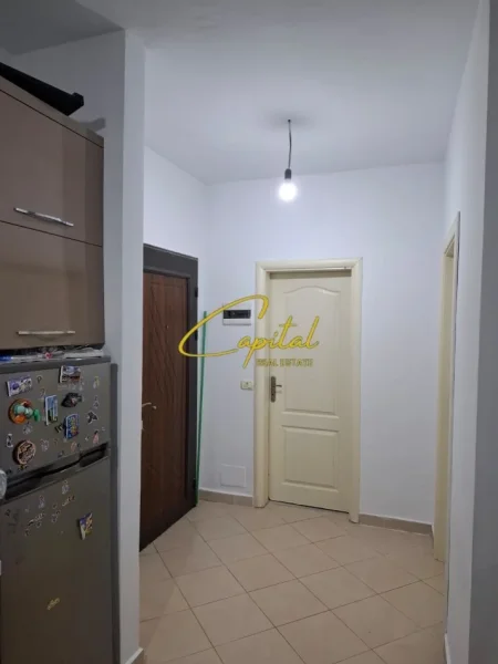 Tirane, shitet apartament 1+1 Kati 5, 72 m² 85.000 € (KAMEZ)