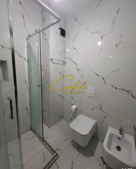 Tirane, shitet apartament 1+1 Kati 5, 72 m² 85.000 € (KAMEZ)