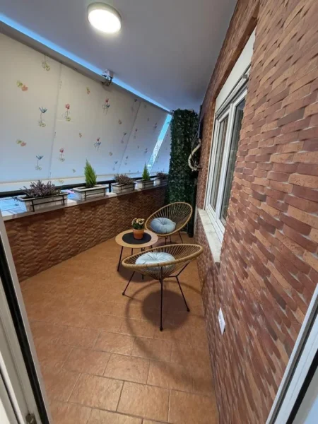 Tirane, shitet apartament 2+1 Kati 8, 116 m² 300.000 €