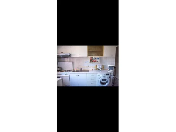 Tirane, jepet me qera apartament 2+1 Kati 4, 71 m² 600 € 