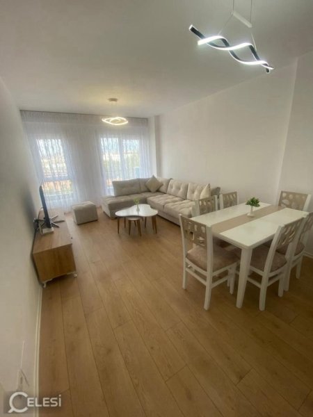 Tirane, jepet me qera apartament 1+1+Ballkon Kati 3, 74 m² 550 € (RRUGA 5 MAJI)