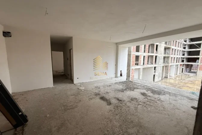 Tirane, shitet apartament 2+1+Ballkon Kati 2, 100 m² 160.000 € (Porcelan)