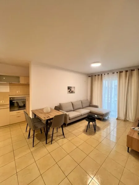 Tirane, jepet me qera apartament 1+1 Kati 6, 75 m² 500 € (Don Bosko)