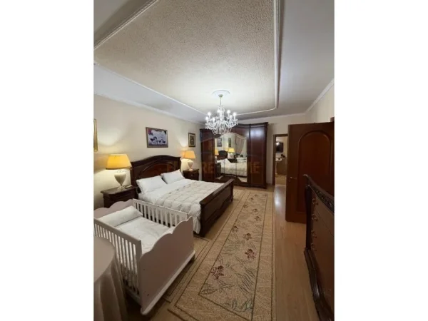 Tirane, shitet Vile 3 Katshe Kati 0, 437 m² 880.000 € (Ali Demi, Tiranë.)