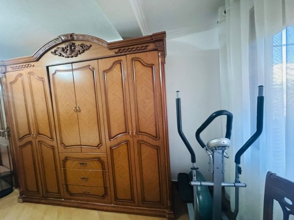 Tirane, jepet me qera apartament 2+1+Ballkon Kati 2, 79 m² 600 € 