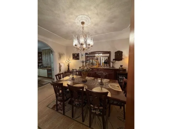 Tirane, shitet Vile 3 Katshe Kati 0, 437 m² 880.000 € (Ali Demi, Tiranë.)