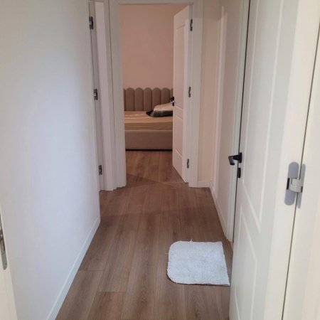 Tirane, jepet me qera apartament 2+1 , 90 m² 600 € (fusha aviacionit)
