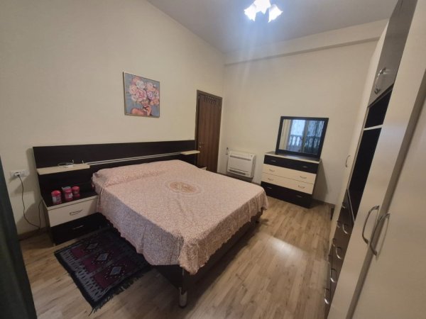 Tirane, jepet me qera apartament 2+1 Kati 2, 900 € (Rruga Bardhok Biba)
