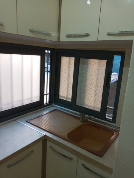 Tirane, jepet me qera apartament 1+1+Ballkon Kati 1, 60 m² 500 € 