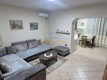 Qira, Apartament 1+1, Pazari i Ri, Tirane. AREA62813