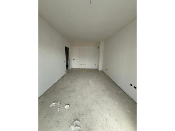 Tirane, shitet apartament 1+1 Kati 10, 64 m² 85.000 € 