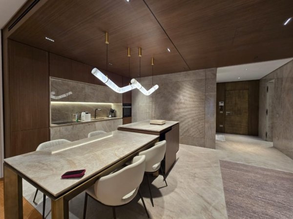 Tirane, shitet apartament 2+1 , 213 m² (Stadiumi Arena)