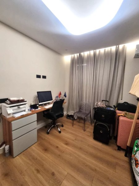 Tirane, jepet me qera apartament 2+1+Aneks+Ballkon Kati 5, 100 m² 1.500 € (Rruga Sulejman Pitarka)