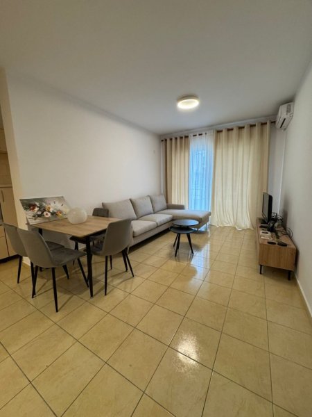 Tirane, jepet me qera apartament 1+1+Ballkon Kati 6, 73 m² 550 € (DON BOSKO)