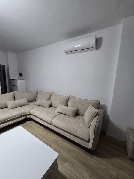 Tirane, jepet me qera apartament 1+1+Ballkon Kati 2, 70 m² 500 € (Teodor keko)