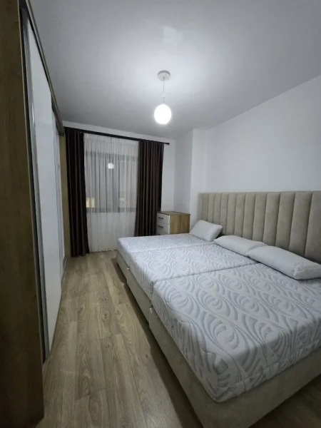 Tirane, jepet me qera apartament 1+1+Ballkon Kati 2, 70 m² 500 € (Teodor keko)