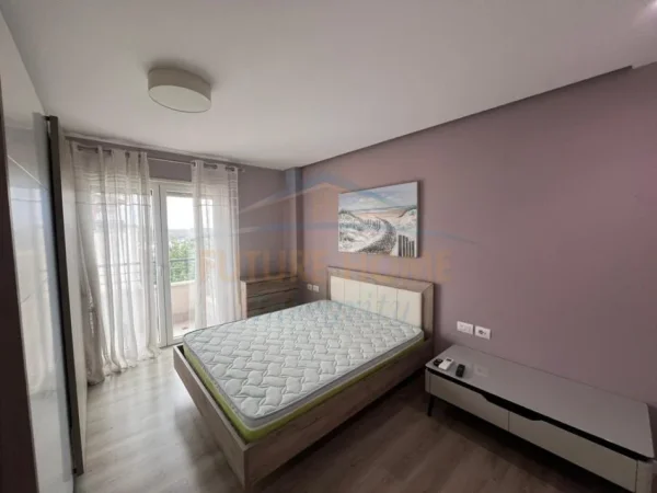 Tirane, jap me qera apartament 3+1+Ballkon Kati 3, 129 m² 1.300 € (TEG)