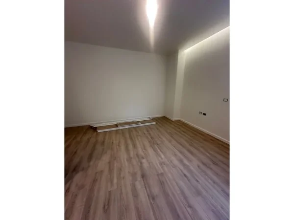 Tirane, shitet apartament 1+1 Kati 1, 51 m² 93.000 € 