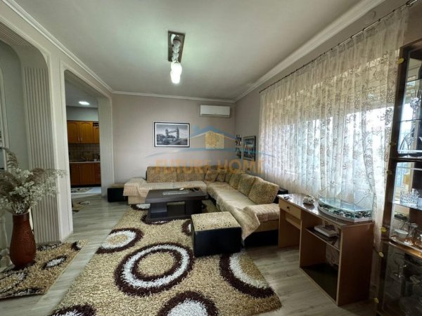 Tirane, jepet me qera Vile 2+1 , 101 m² 800 € 