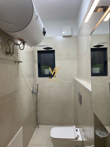 Tirane, jepet me qera apartament 1+1+Ballkon Kati 2, 65 m² 400 € (KOMBINAT)