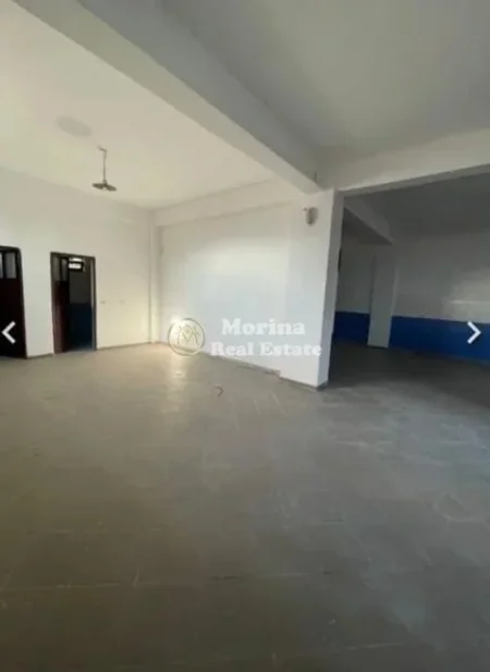 Tirane, jepet me qera ambjent biznesi Kati 0, 220 m² 700 € (Laprake)