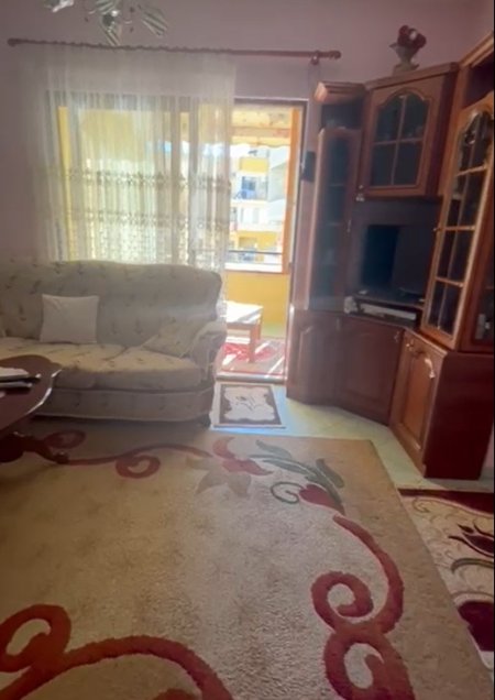 Tirane, jepet me qera apartament 2+1+Ballkon Kati 7, 96 m² 350 € (Misto Mame)