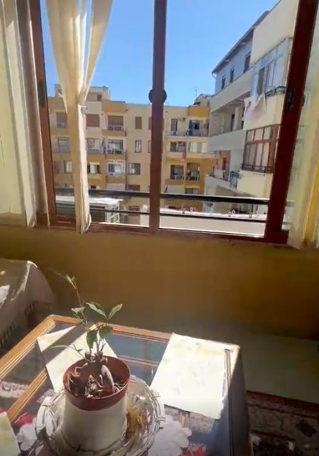 Tirane, jepet me qera apartament 2+1+Ballkon Kati 7, 96 m² 350 € (Misto Mame)