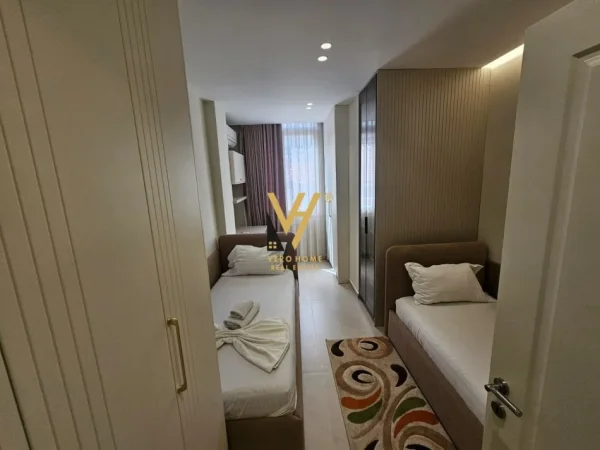 Tirane, jepet me qera apartament 2+1+Ballkon Kati 4, 110 m² 1.300 € (RRUGA E BOGDANEVE)