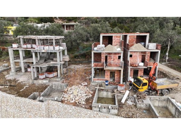 Borsh, shitet Vile 5+1 , 300 m² 585.000 € 