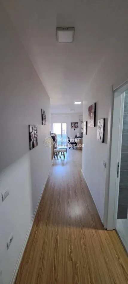 Tirane, jepet me qera apartament 1+1 Kati 4, 67 m² 550 € (Don Bosko)