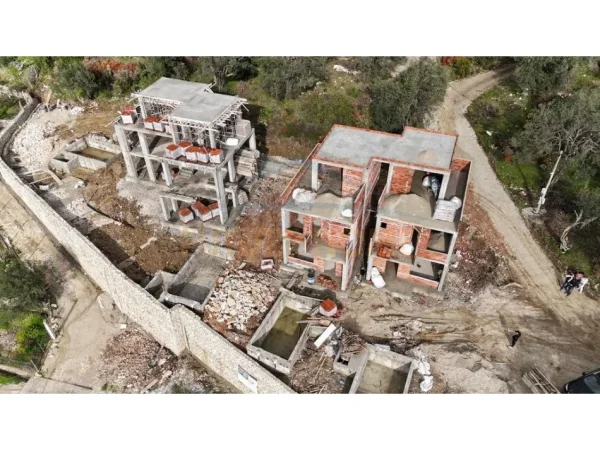 Borsh, shitet Vile 5+1 , 300 m² 585.000 € 