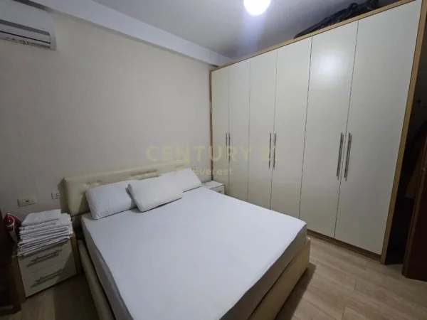 Tirane, jepet me qera apartament 2+1 Kati 4, 75 m² 700 € (Kompleksi Vizion Plus)