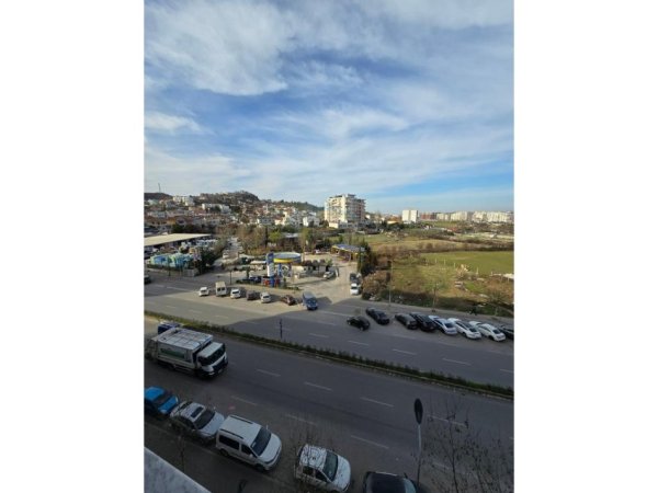 Tirane, jepet me qera apartament 1+1 Kati 4, 54 m² 330 € (YZBERISHT)