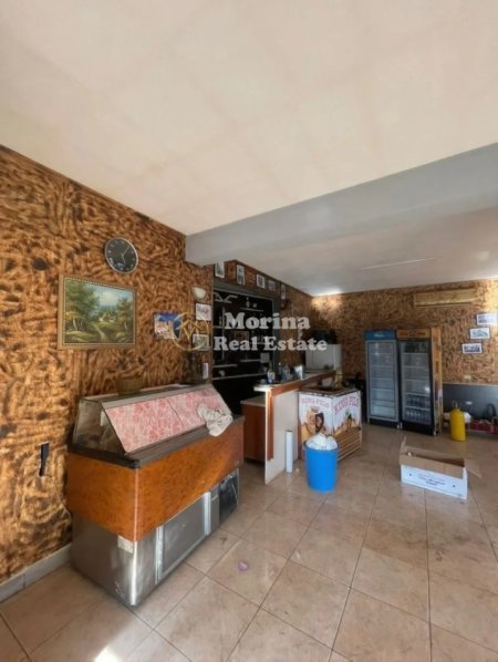 Tirane, jepet me qera ambjent biznesi Kati 0, 220 m² 700 € (Laprake)