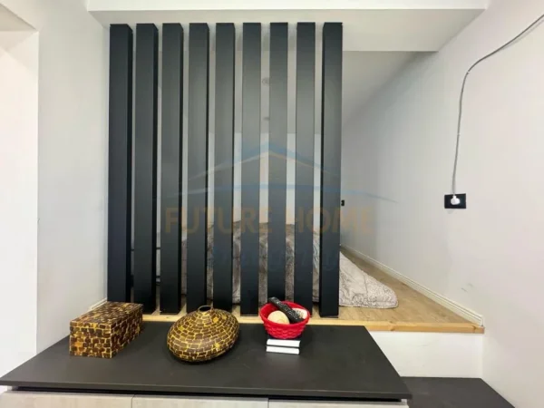 Tirane, jepet me qera garsonier 1+1 Kati 9, 30 m² 470 € (Ish Tregu Elektirk)