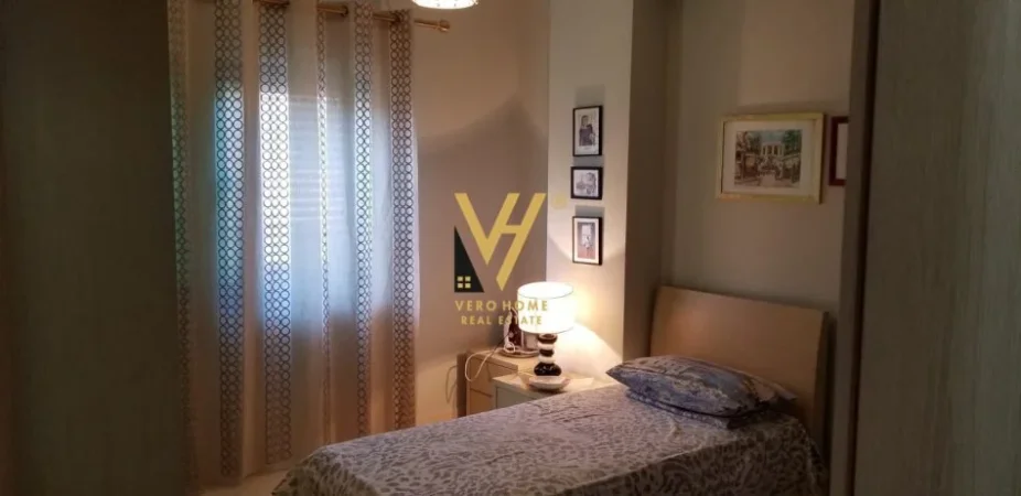 Tirane, jepet me qera apartament 2+1+Ballkon Kati 3, 100 m² 1.100 € (RRUGA E DURRESIT)