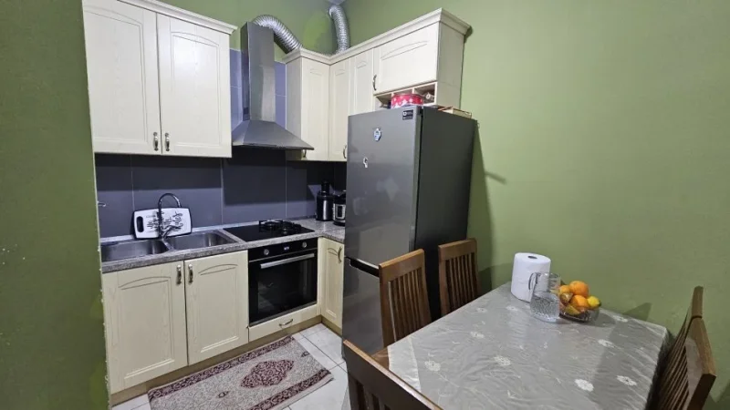 Tirane, shitet apartament 1+1 Kati 1, 72 m² 115.000 € (Astir)