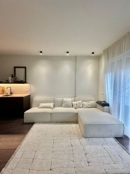 Tirane, shes apartament 1+1+Ballkon Kati 6, 67 m² 167.000 € (Vilat Gjermane)