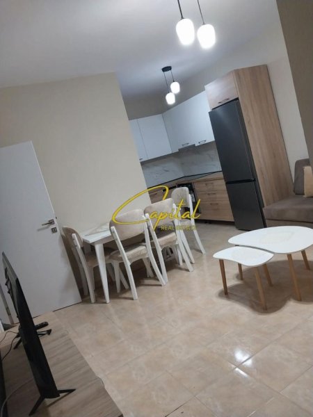 Tirane, jepet me qera apartament 1+1 Kati 2, 66 m² 500 € (KODRA E DIELLIT)