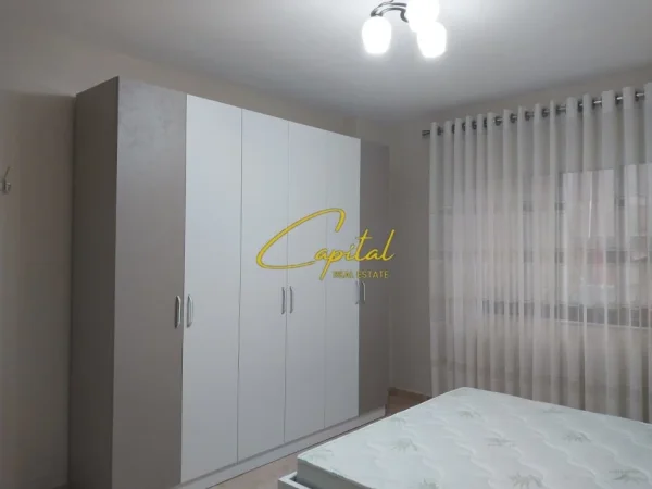 Tirane, jepet me qera apartament 1+1 Kati 2, 66 m² 500 € (KODRA E DIELLIT)