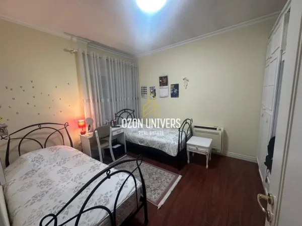 Tirane, shitet apartament 2+1+Ballkon Kati 7, 120 m² 220.000 € (Casa Italia)