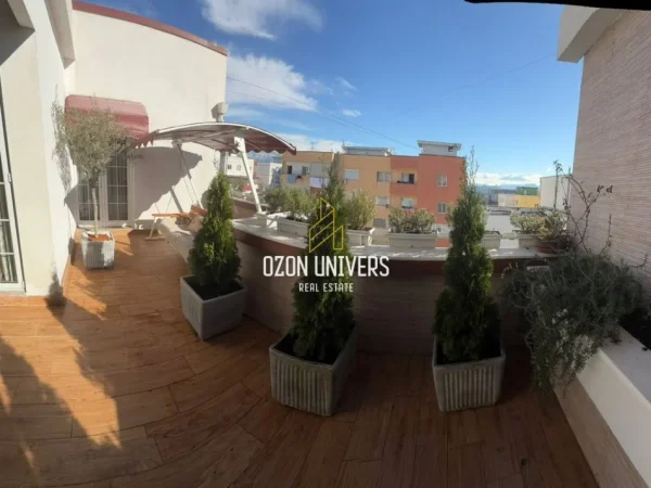 Tirane, shitet apartament 2+1+Ballkon Kati 7, 120 m² 220.000 € (Casa Italia)