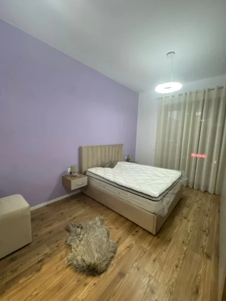 Tirane, jepet me qera apartament 2+1+Ballkon Kati 4, 130 m² 1.200 € (Delijorgji)