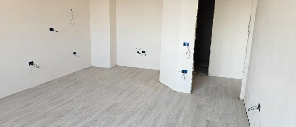 Tirane, shitet apartament 1+1 , 80 m² 112.420 € 