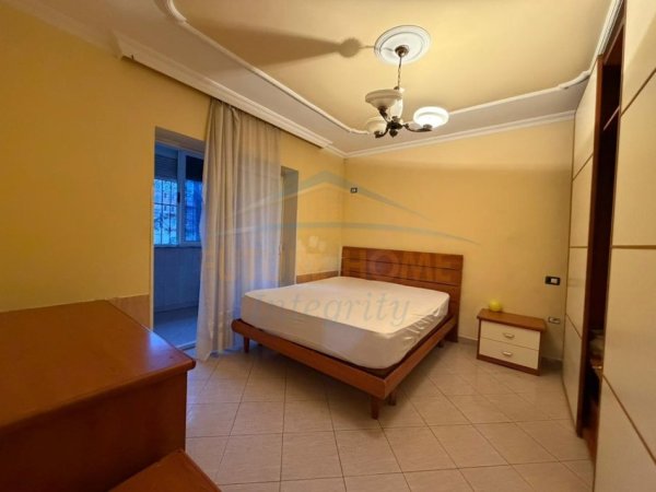 Tirane, shitet apartament 2+1+Ballkon Kati 1, 73 m² 125.000 € (OXHAKU)